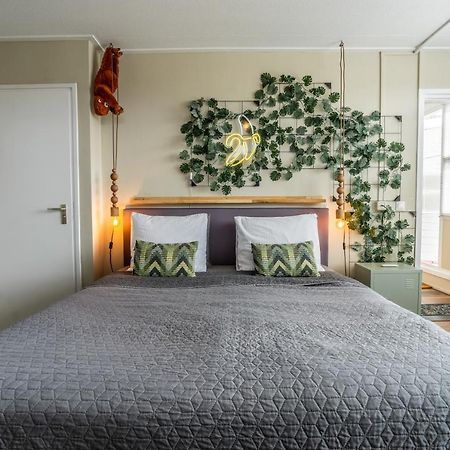 The Lion King - 6 Person Linked Apartment With Roof Terrace Groninga Esterno foto