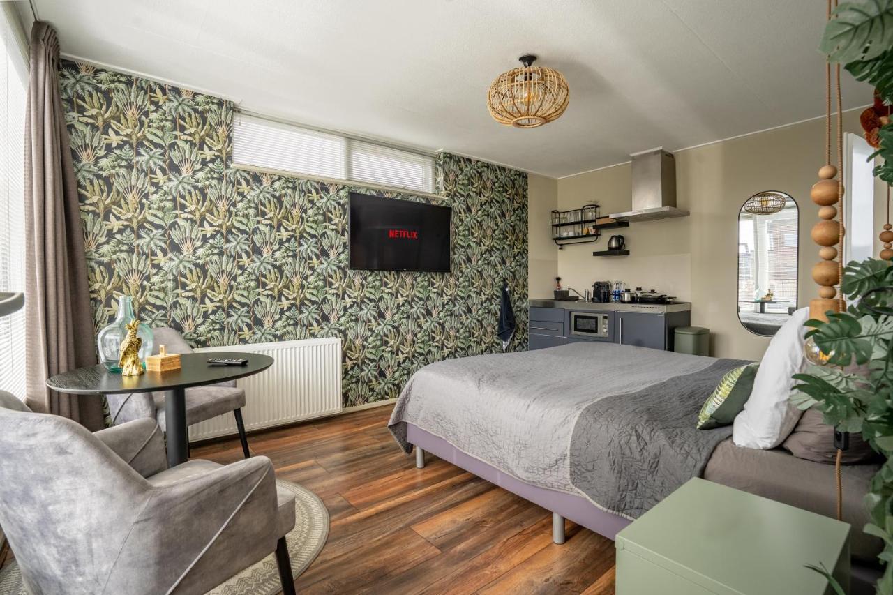 The Lion King - 6 Person Linked Apartment With Roof Terrace Groninga Esterno foto
