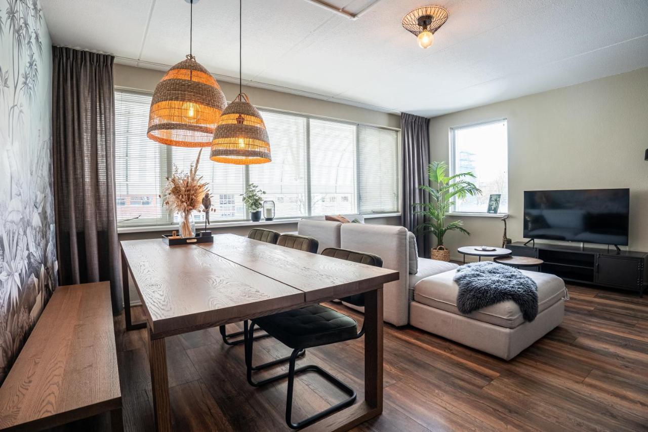 The Lion King - 6 Person Linked Apartment With Roof Terrace Groninga Esterno foto